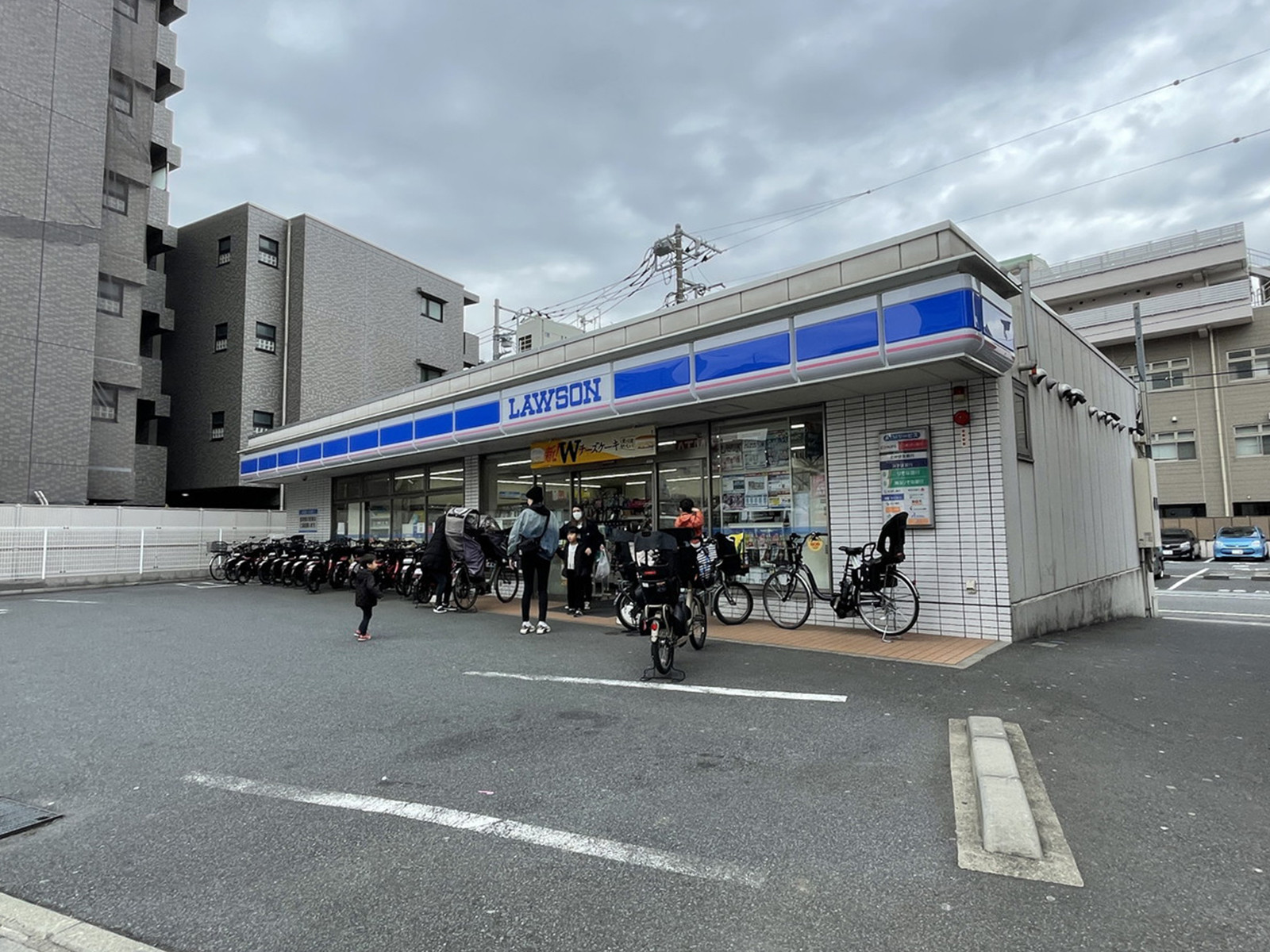 徒歩1分のローソン東糀谷1丁目店