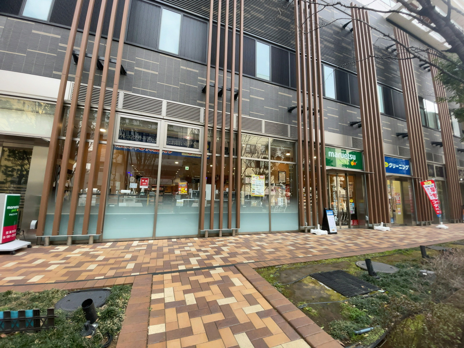 徒歩1分のマルエツ プチ 浜松町一丁目店