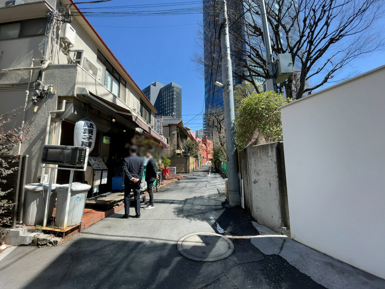 VORT六本木2前面の通り