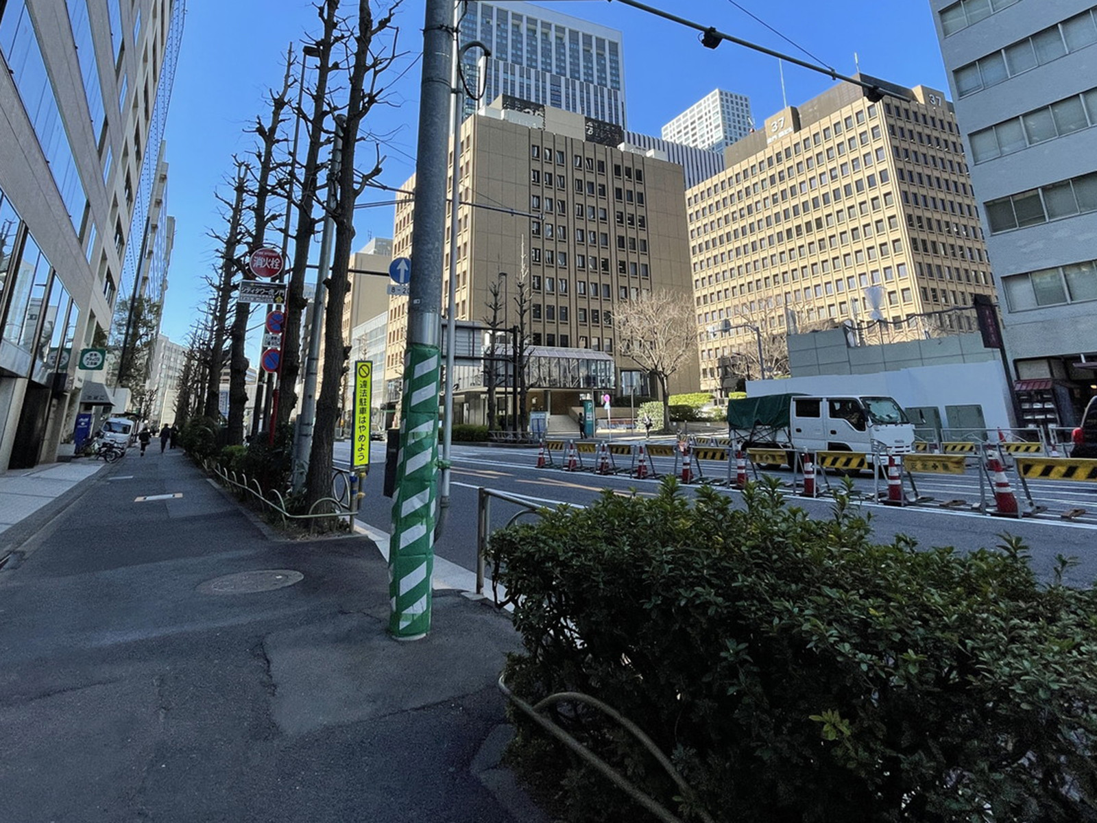 巴町アネックス前面の通り