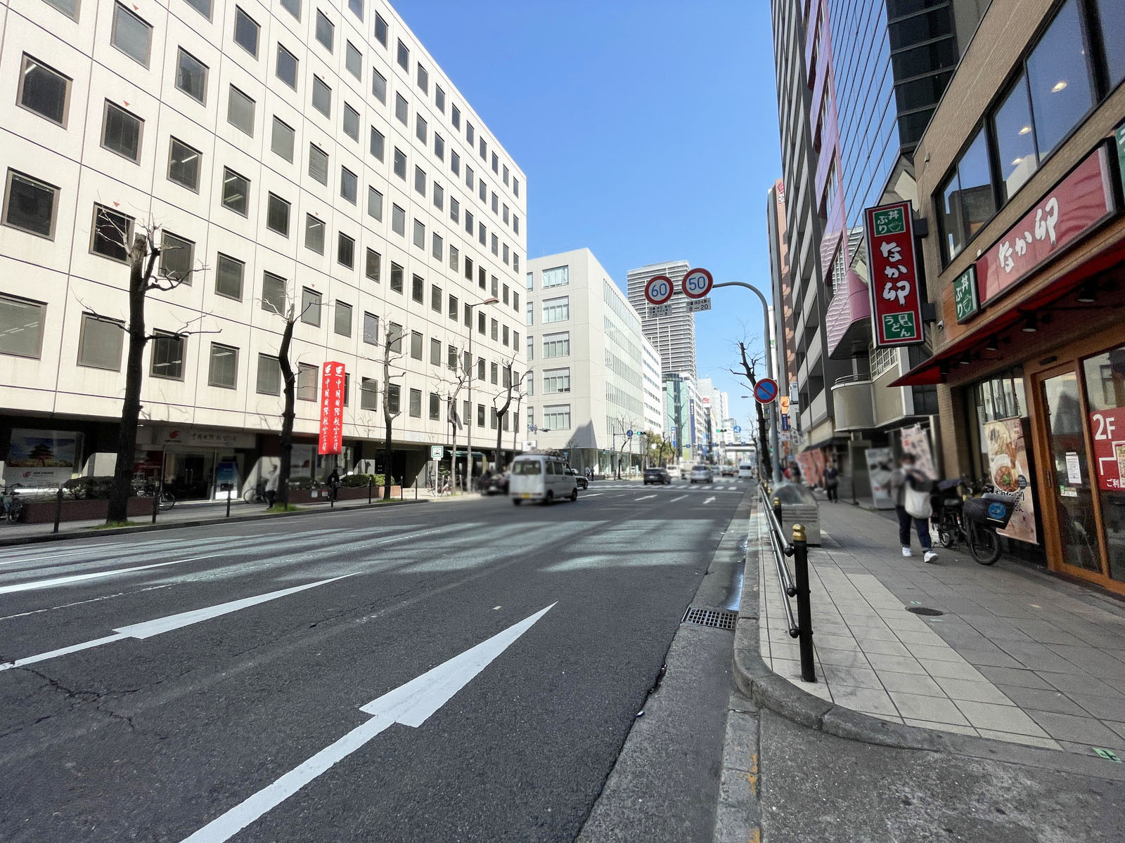 堺筋ベストビル前面の通り