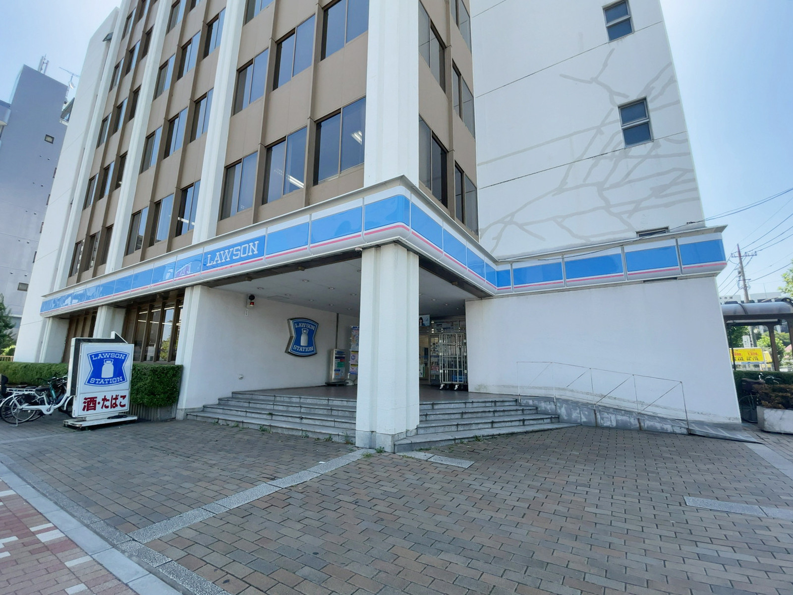 徒歩1分のローソン 東陽七丁目店