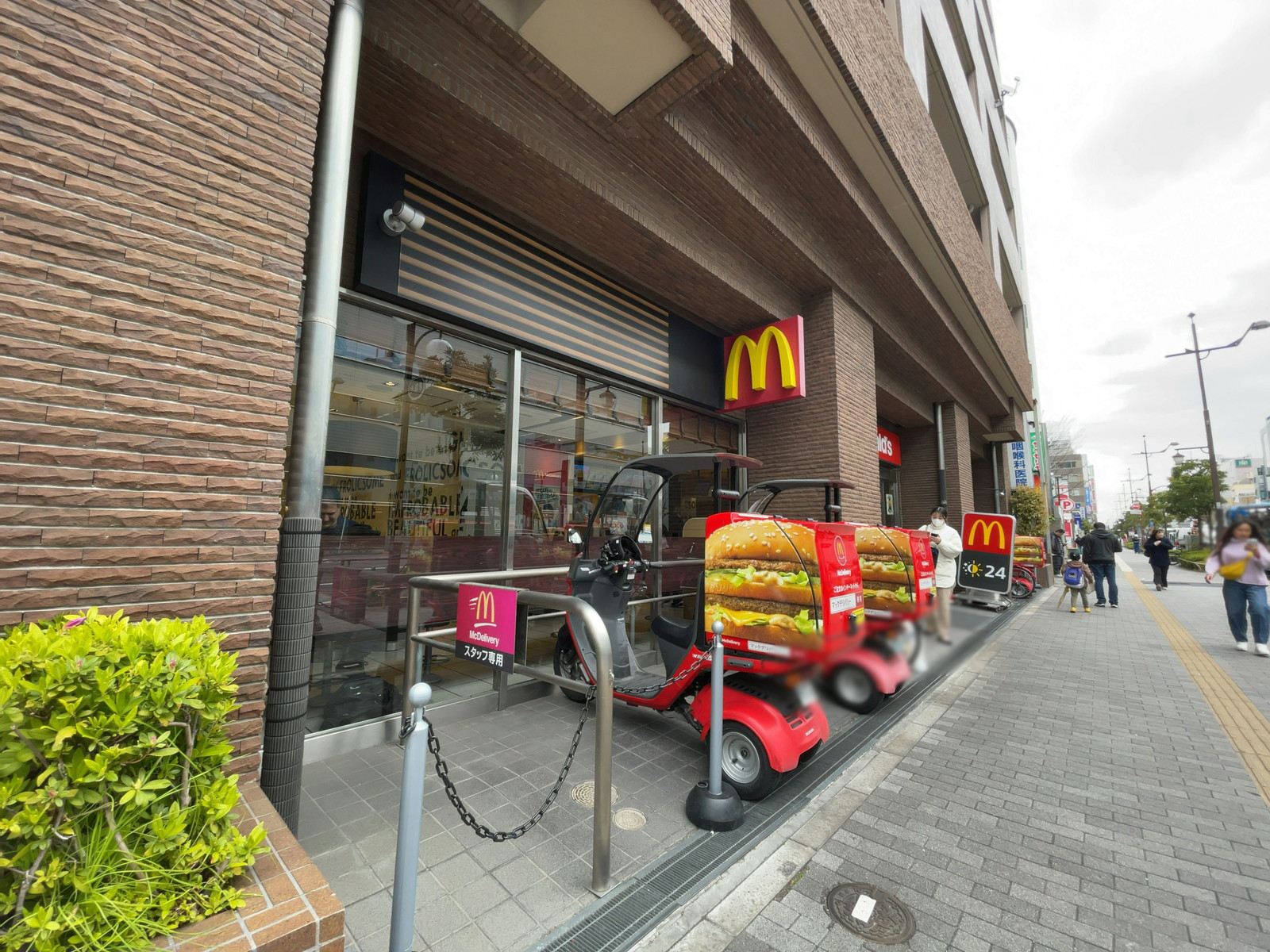 徒歩3分のマクドナルド 東陽町駅前店