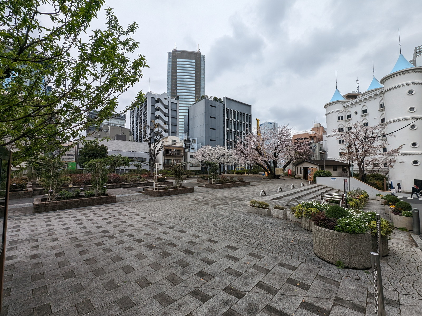 至近の氷川公園