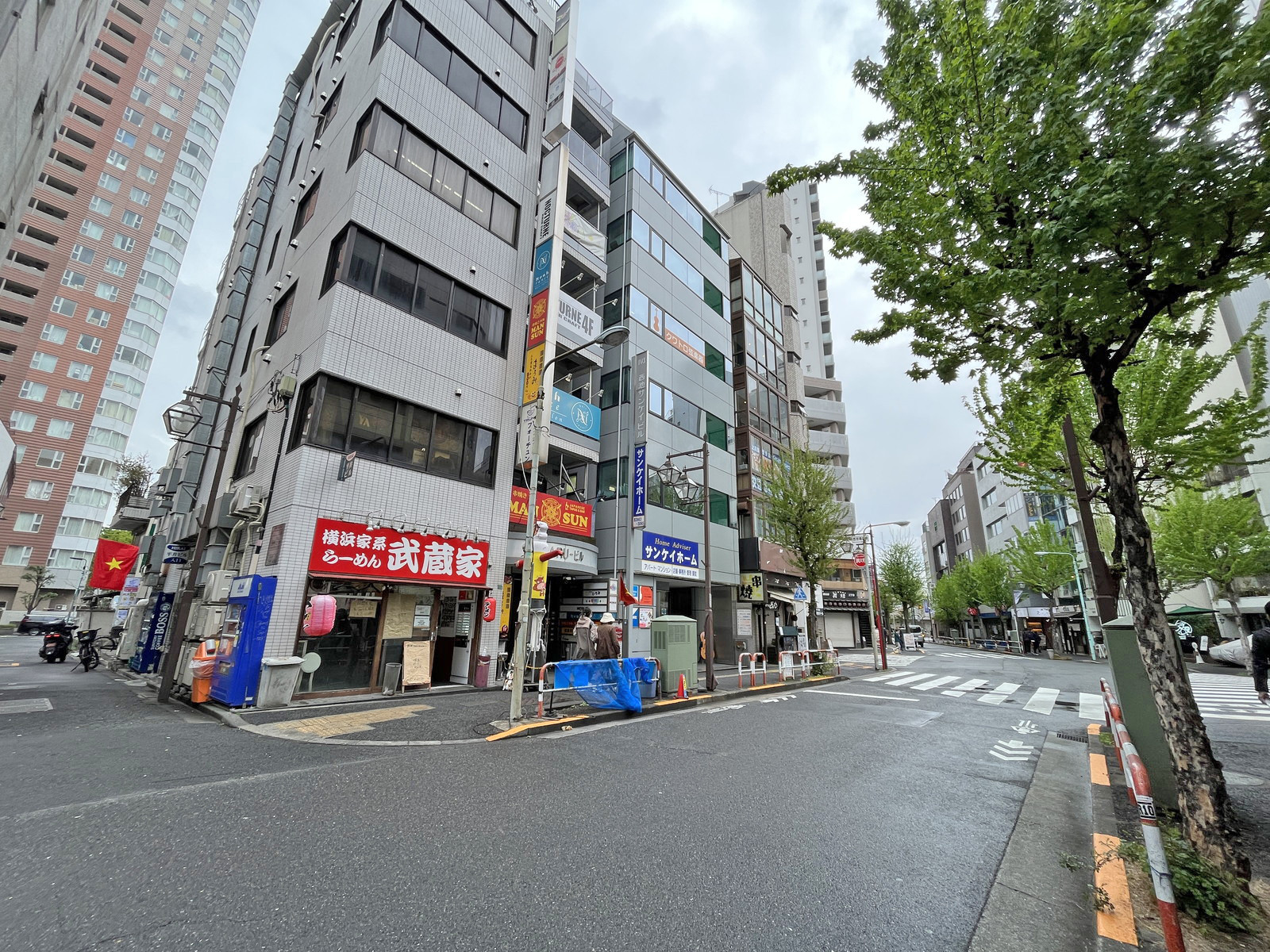 S＆Kビル前面通り