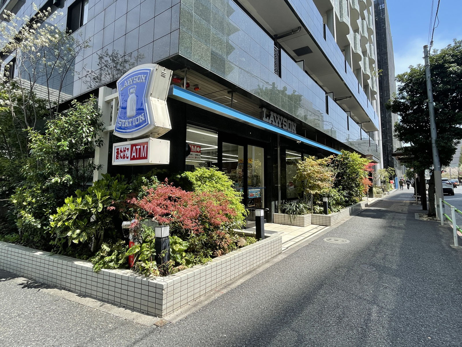 並びのローソン 三田一丁目店