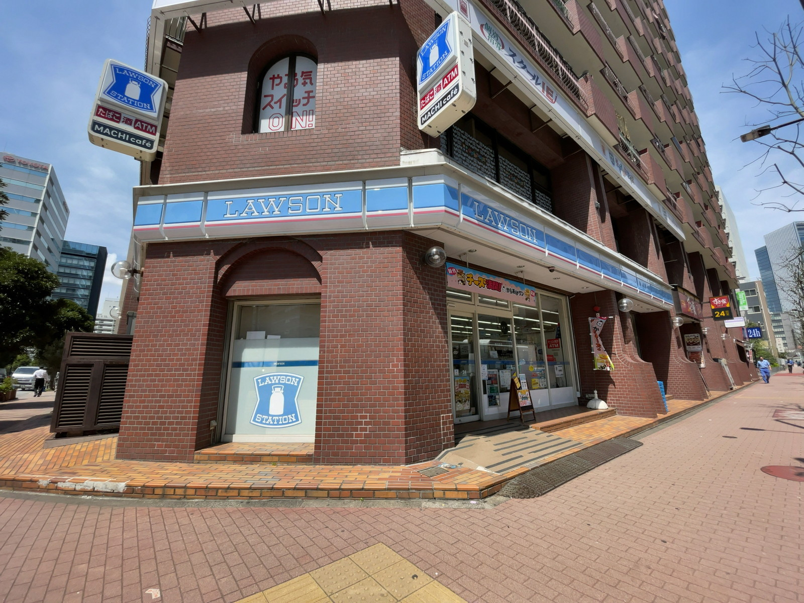 徒歩4分のローソン 芝浦四丁目店