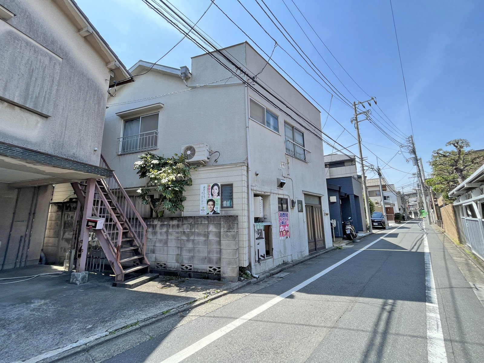 三浦ビル前面通り