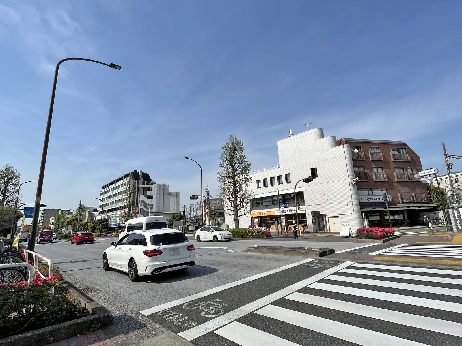 トーク要町ビル前面の要町通り