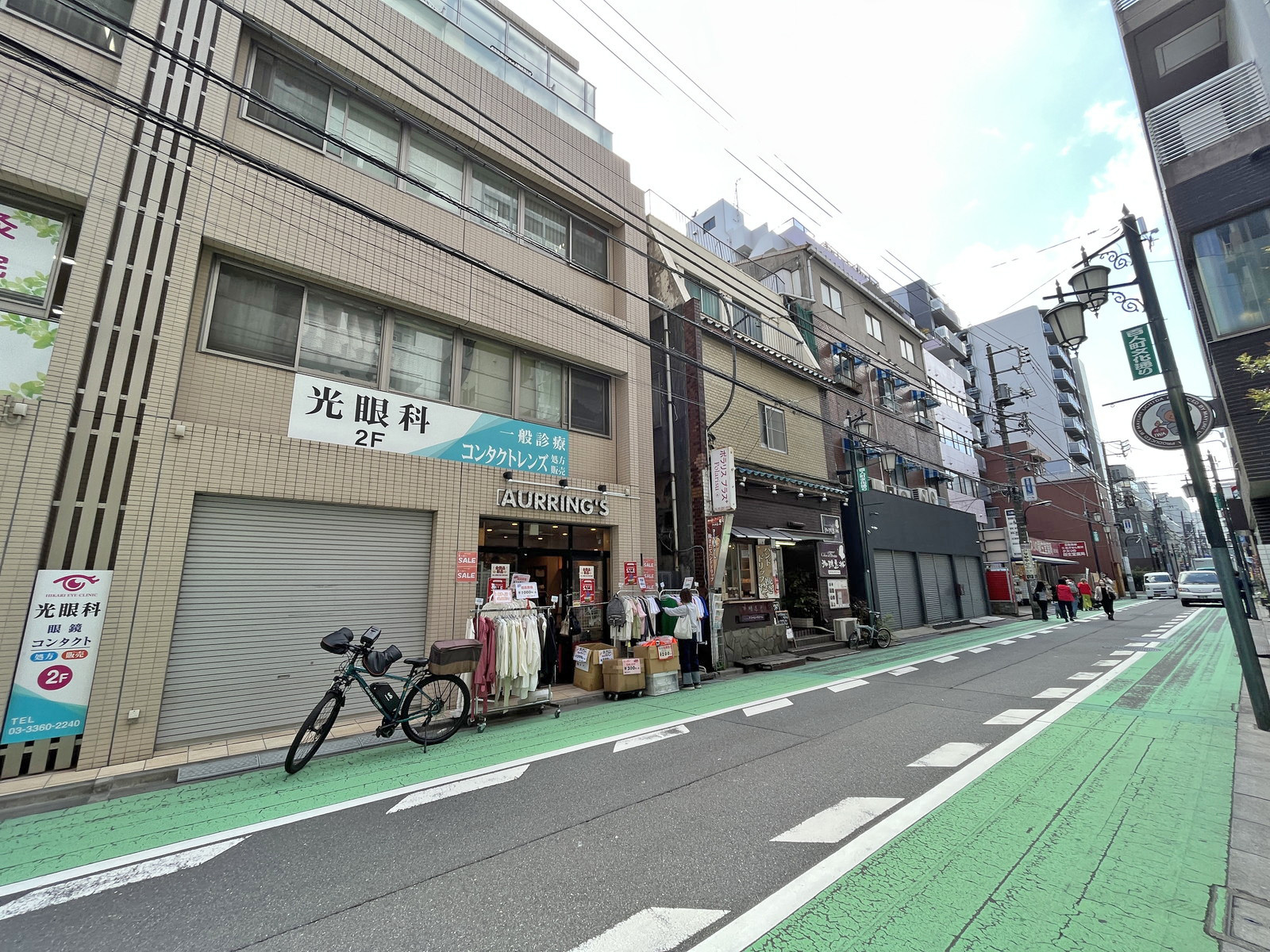 土屋ビル前面通り