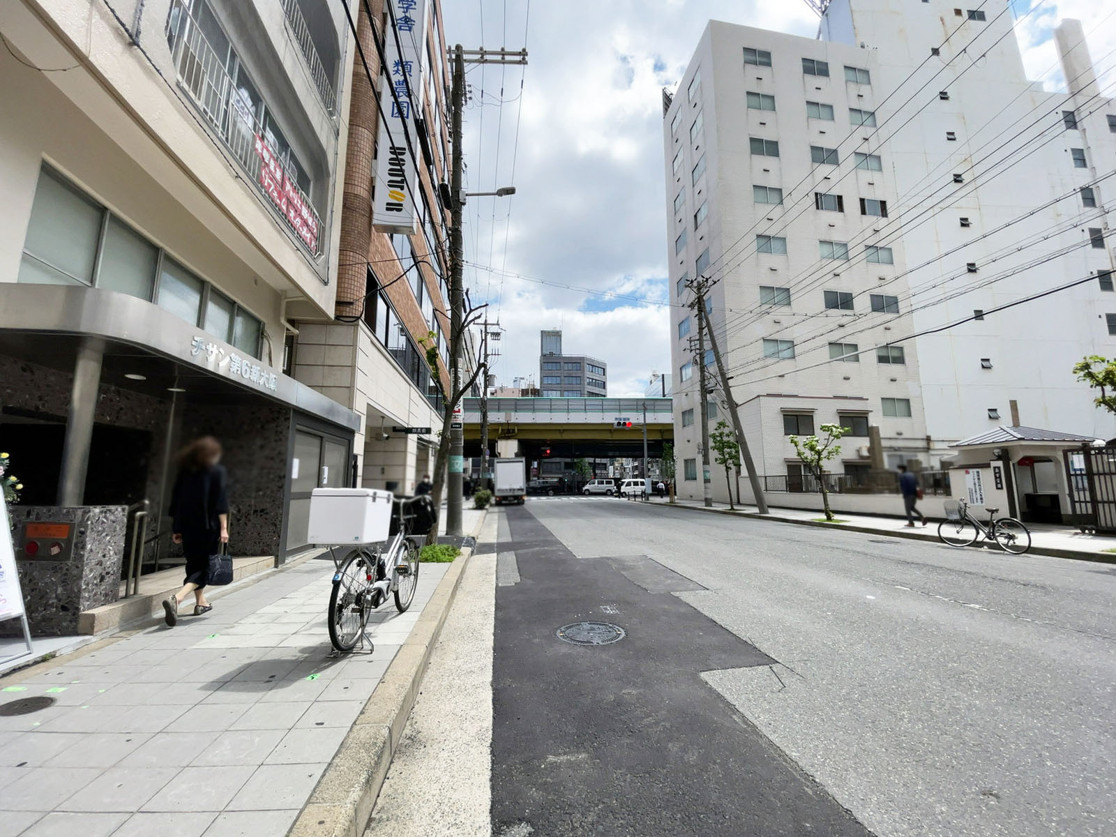 チサン第6新大阪前面の通り
