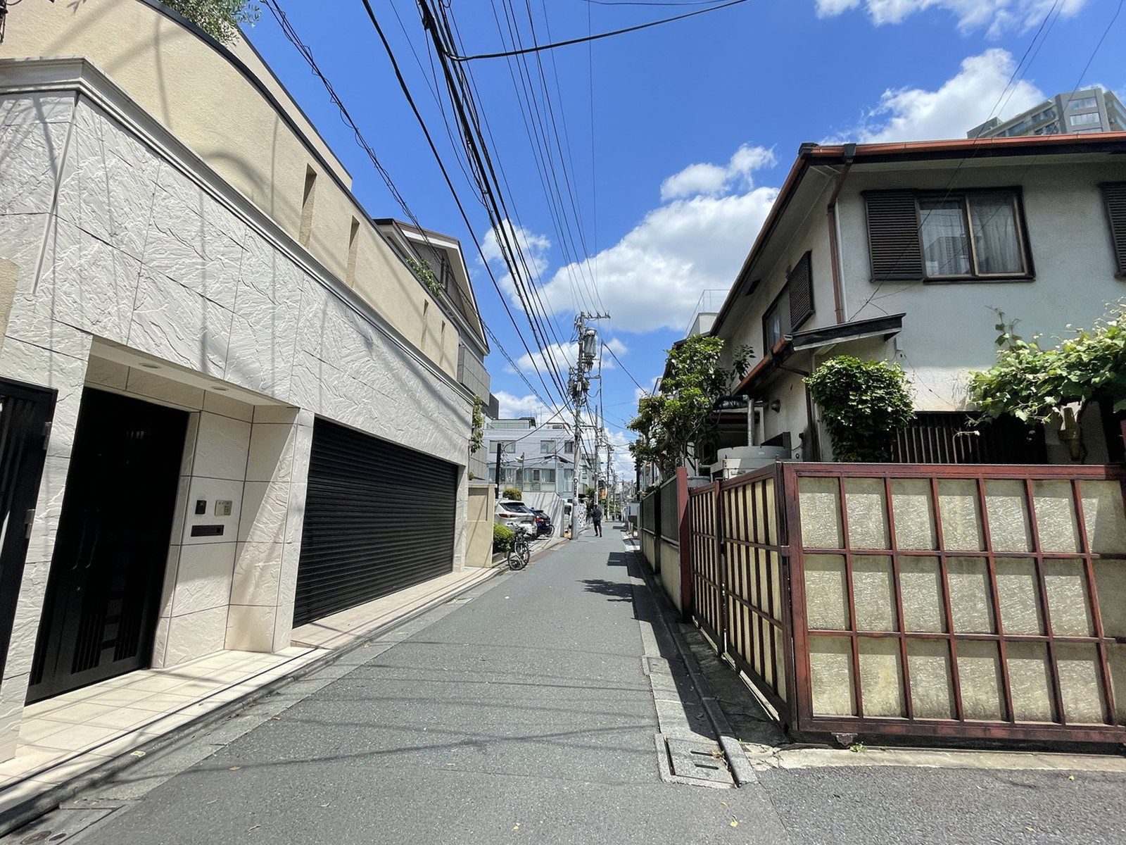 4.4.2番館前面の通り