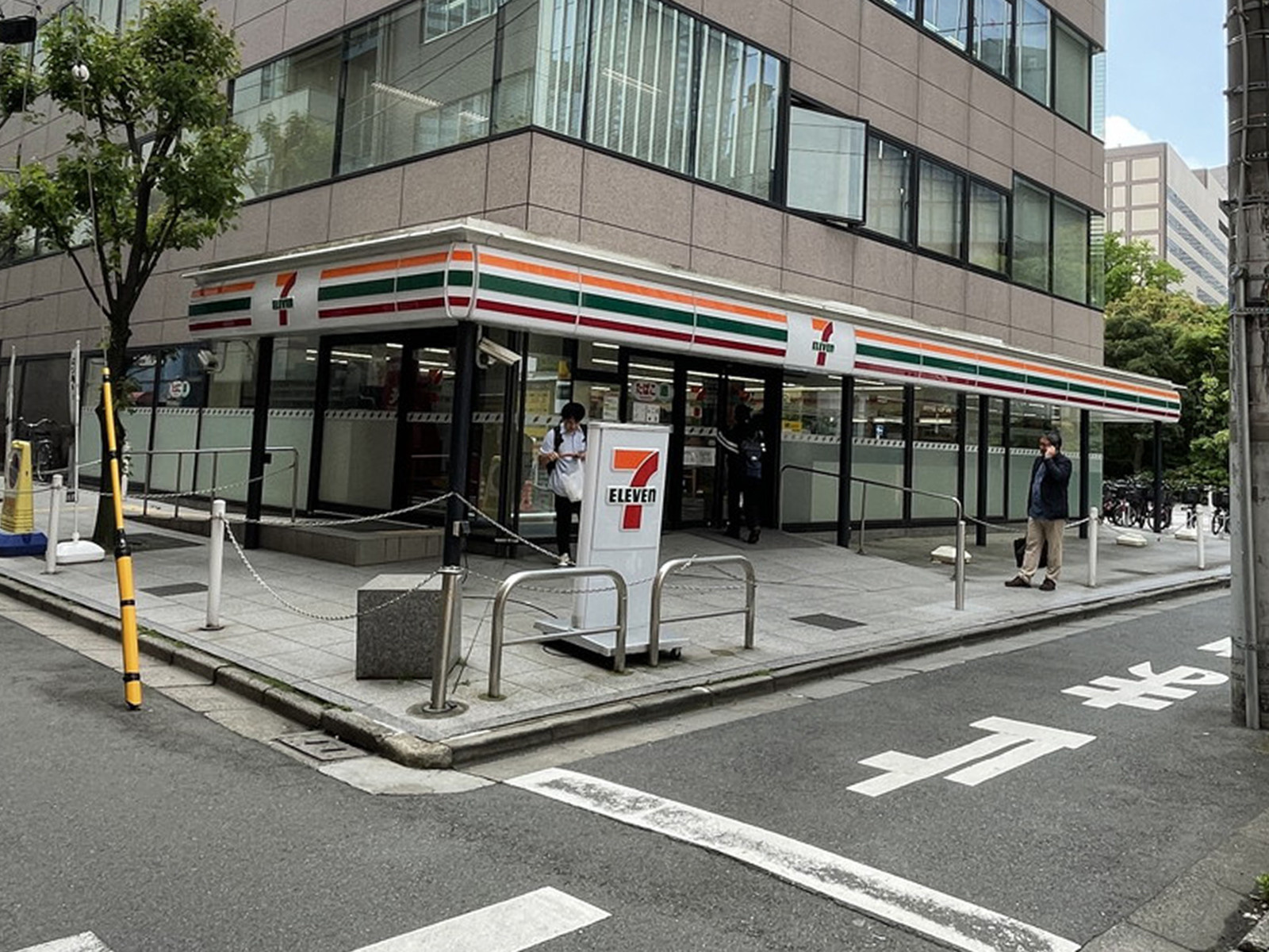 徒歩1分のセブンイレブン港区溜池山王店