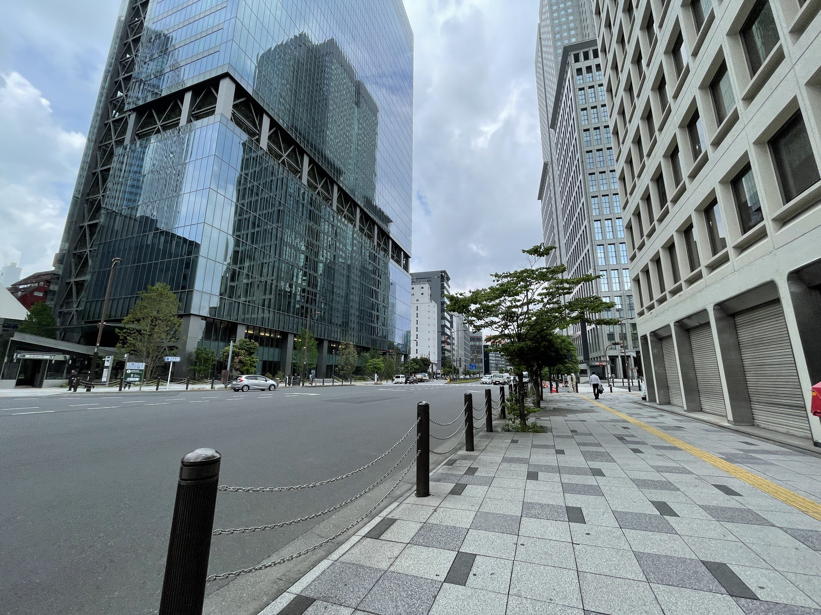 渡辺商事赤坂ビル前面の通り