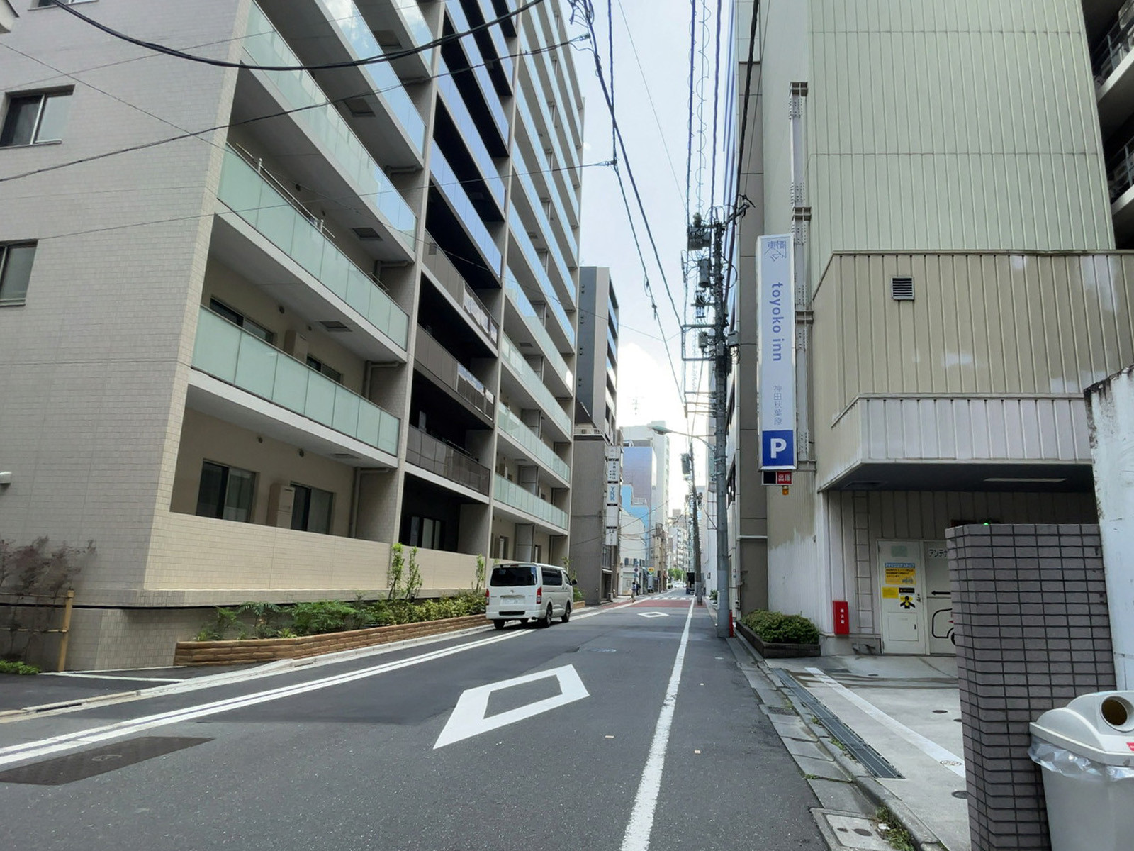 馬喰町TYビル前面の通り