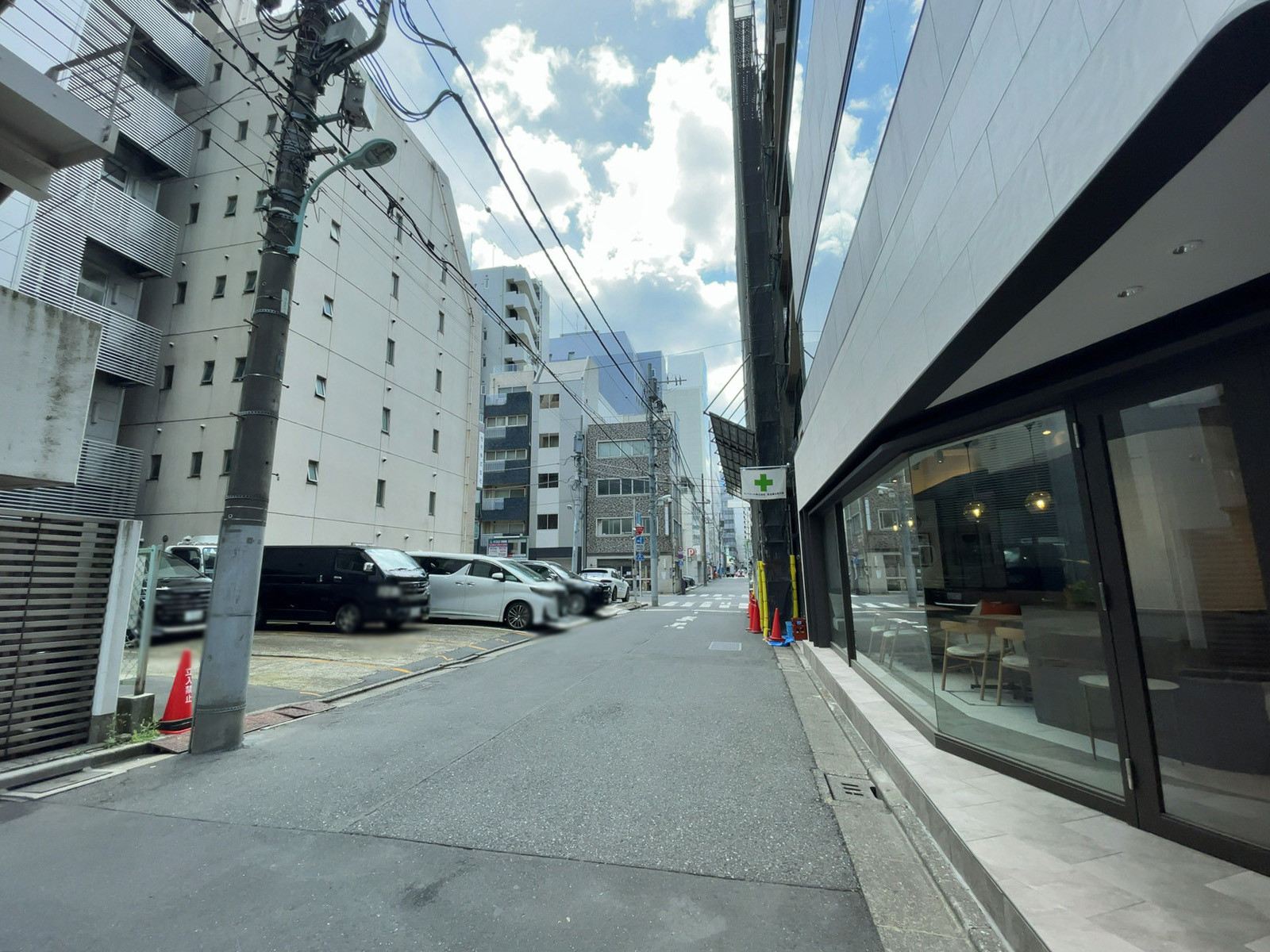 NOVEL WORK Kodenmacho前面の通り