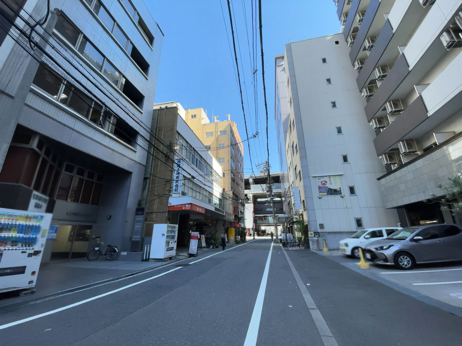 SD堺筋本町ビル前面の通り