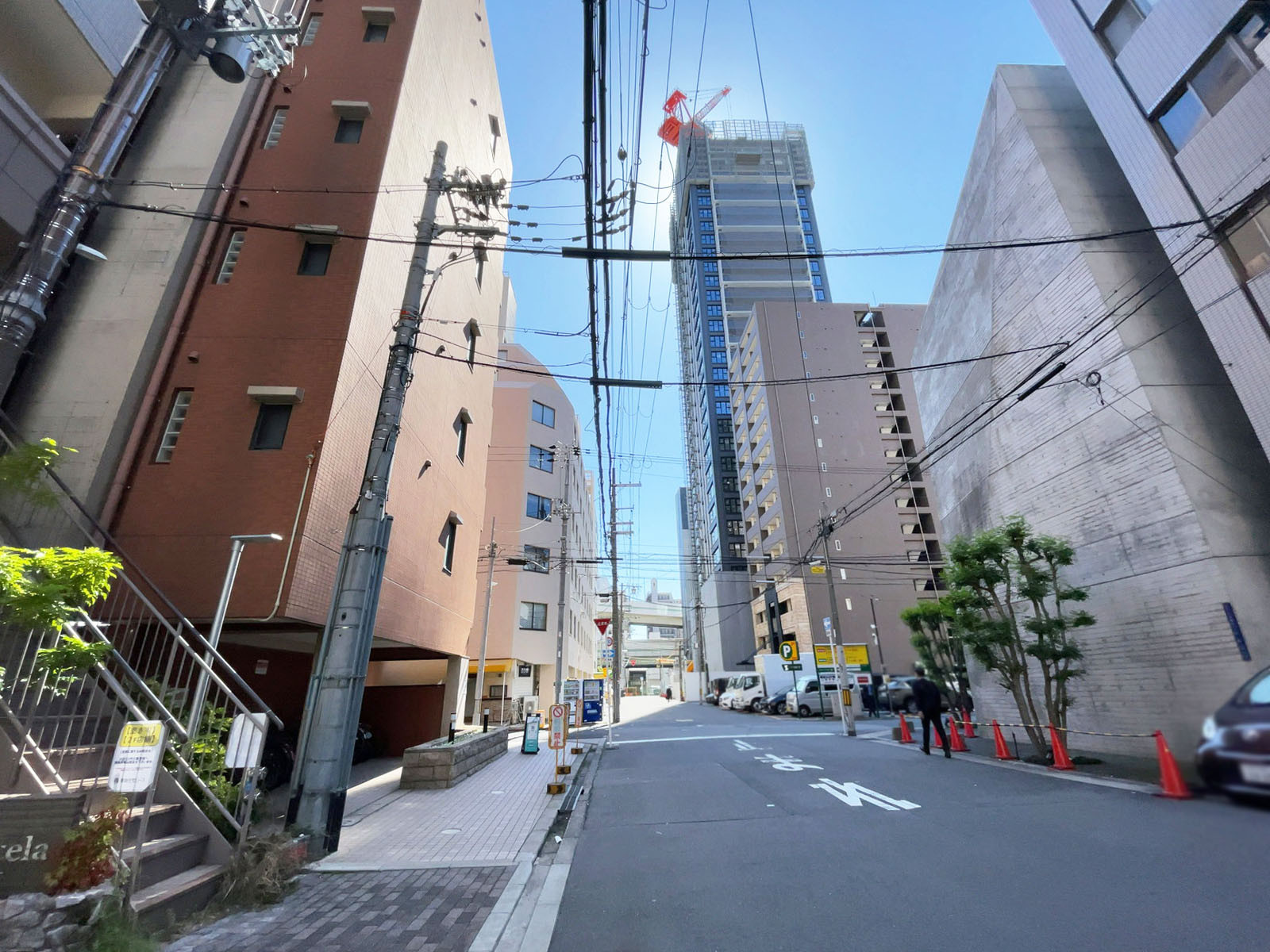 NTPR堺筋本町ビル前面の通り