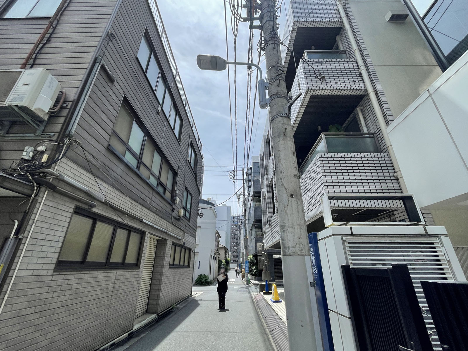 戸谷ビル前面の通り