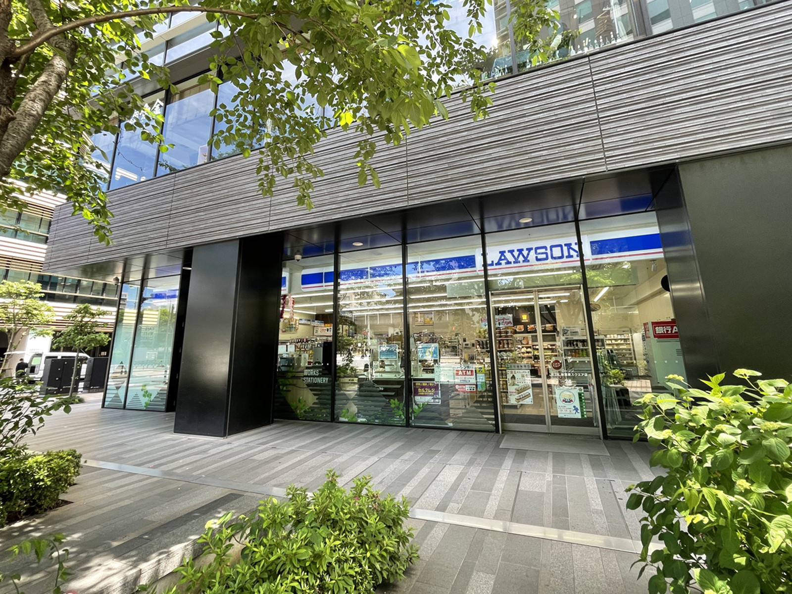 至近のローソン JEBL秋葉原スクエア店