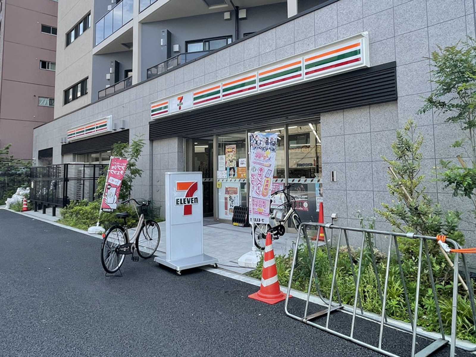 徒歩1分のセブンイレブン南麻布1丁目店