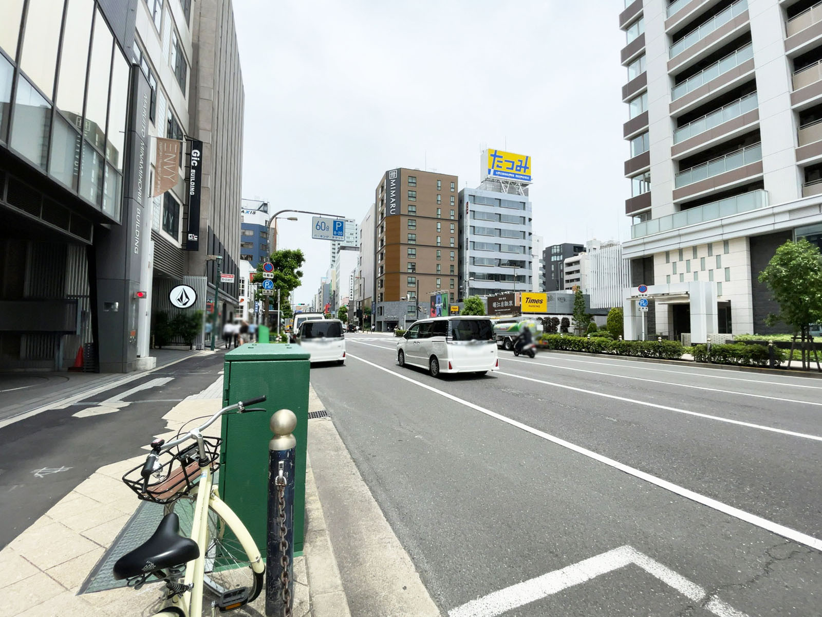 マルイト南堀江パロスビル前面の通り