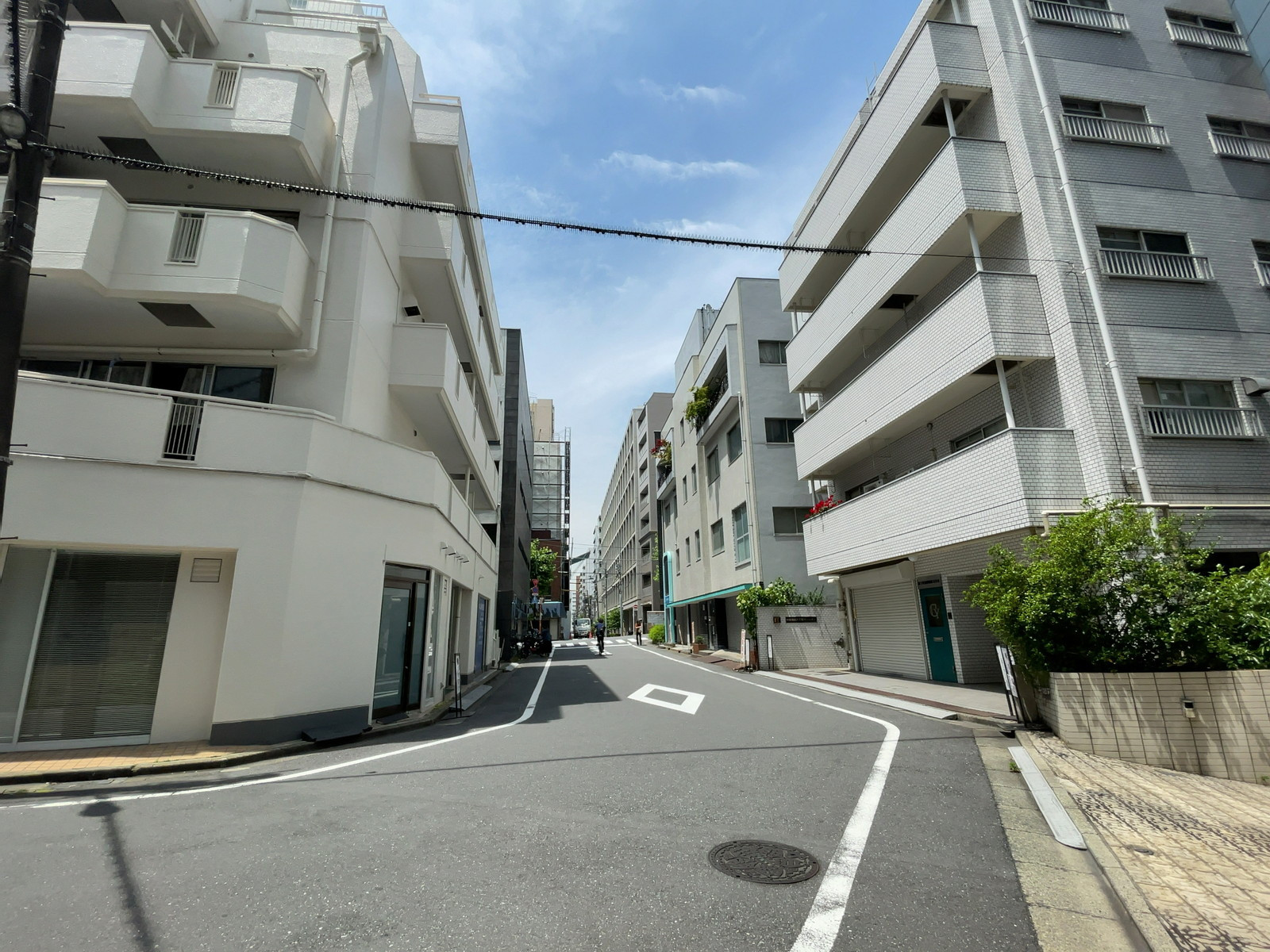 TIビル前面の通り