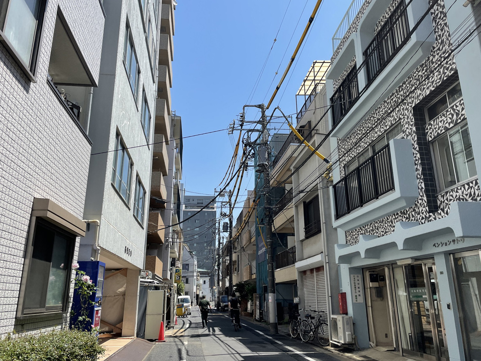 周辺は閑静なエリア