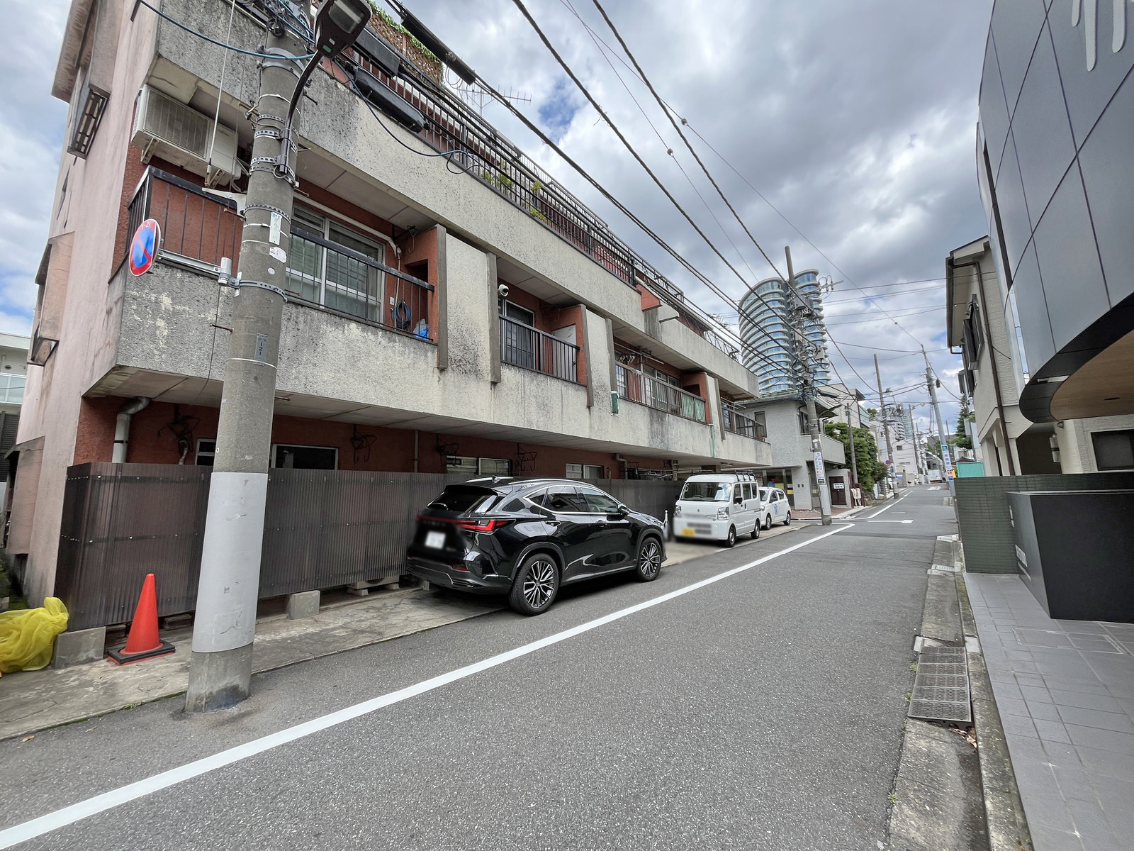 Gスクエア南青山前面通り