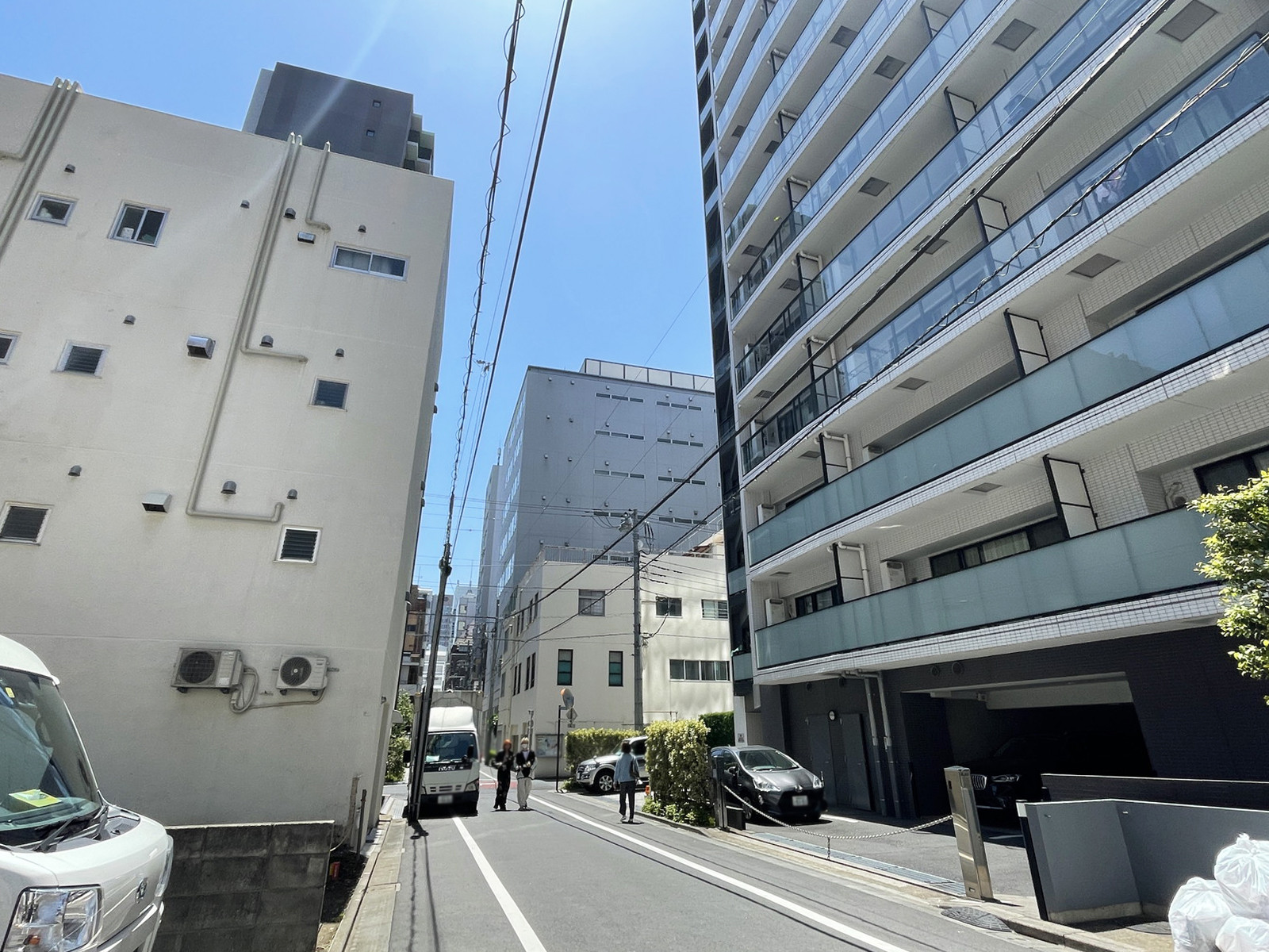 KOGAビル前面の通り