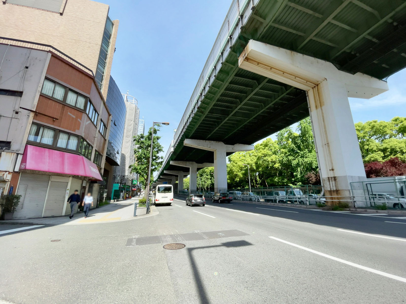 ICB森ノ宮ビル前面の通り