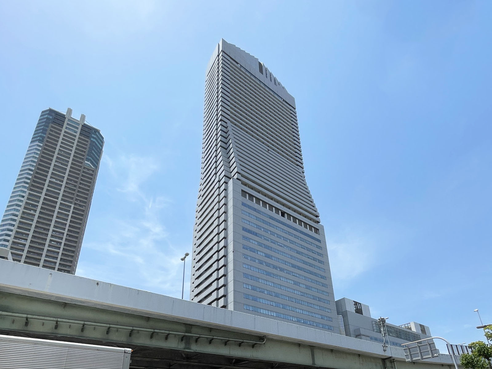 至近の大阪ベイタワー