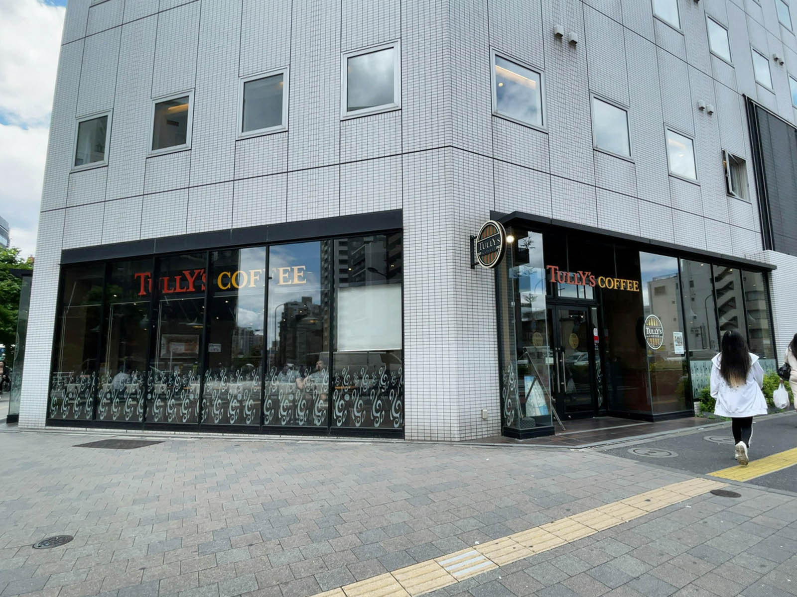 近くのタリーズコーヒー イーホテル東新宿店