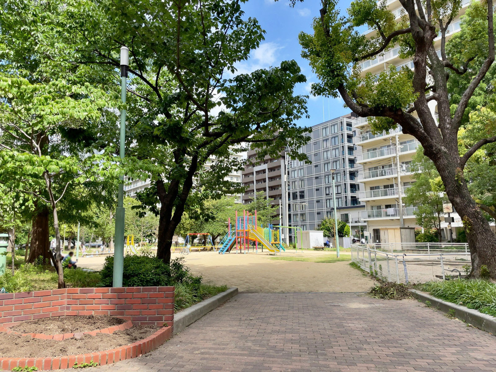 近くの北大江公園