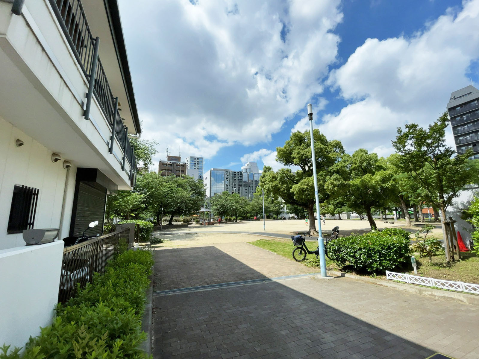 同じ通りにある中大江公園
