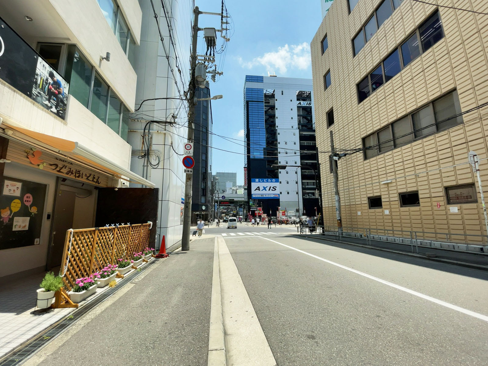 StoRK北堀江前面の通り