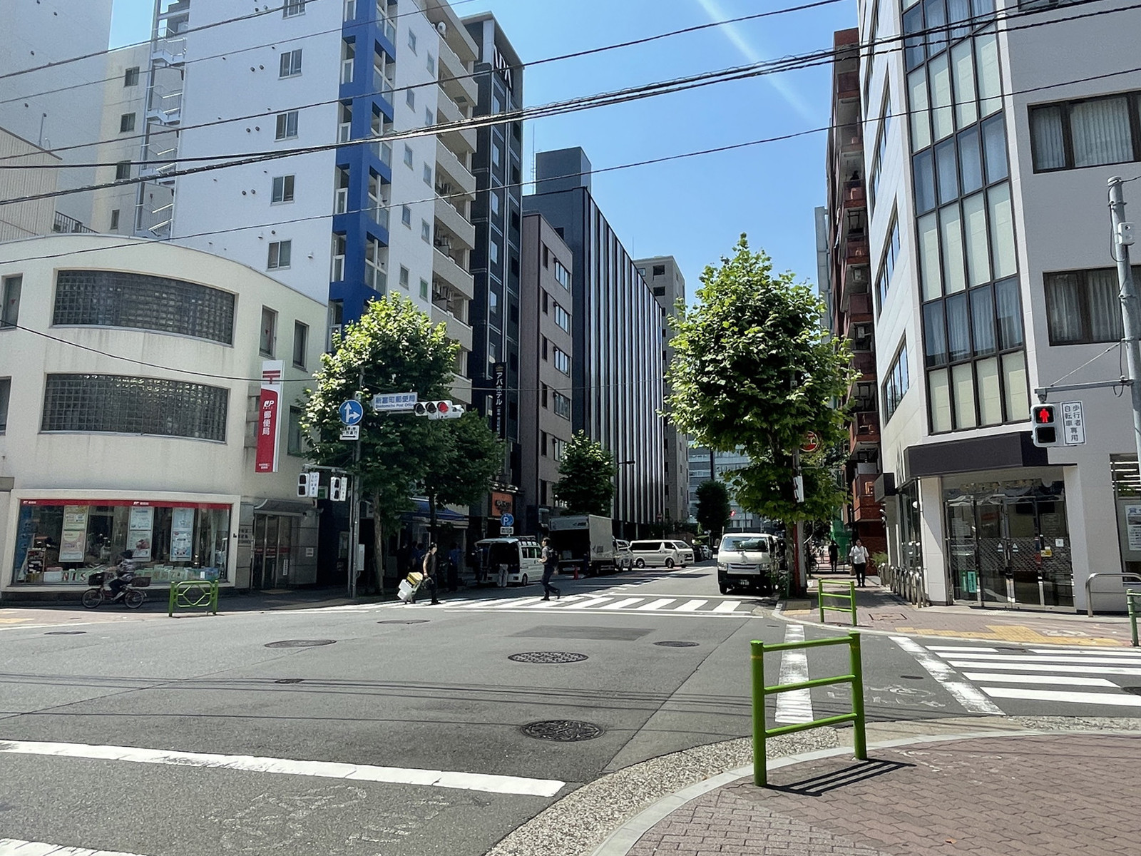 イタクラビル前面の通り
