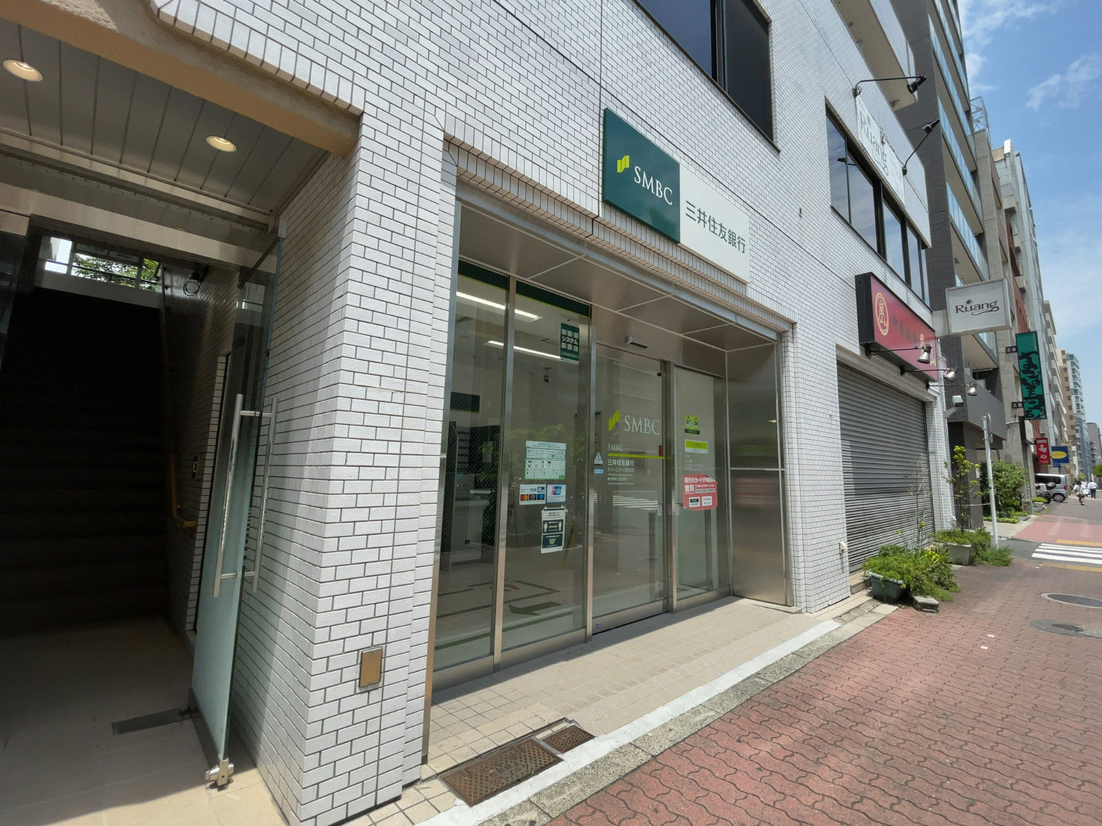 徒歩1分の三井住友銀行 亀戸駅東口前出張所