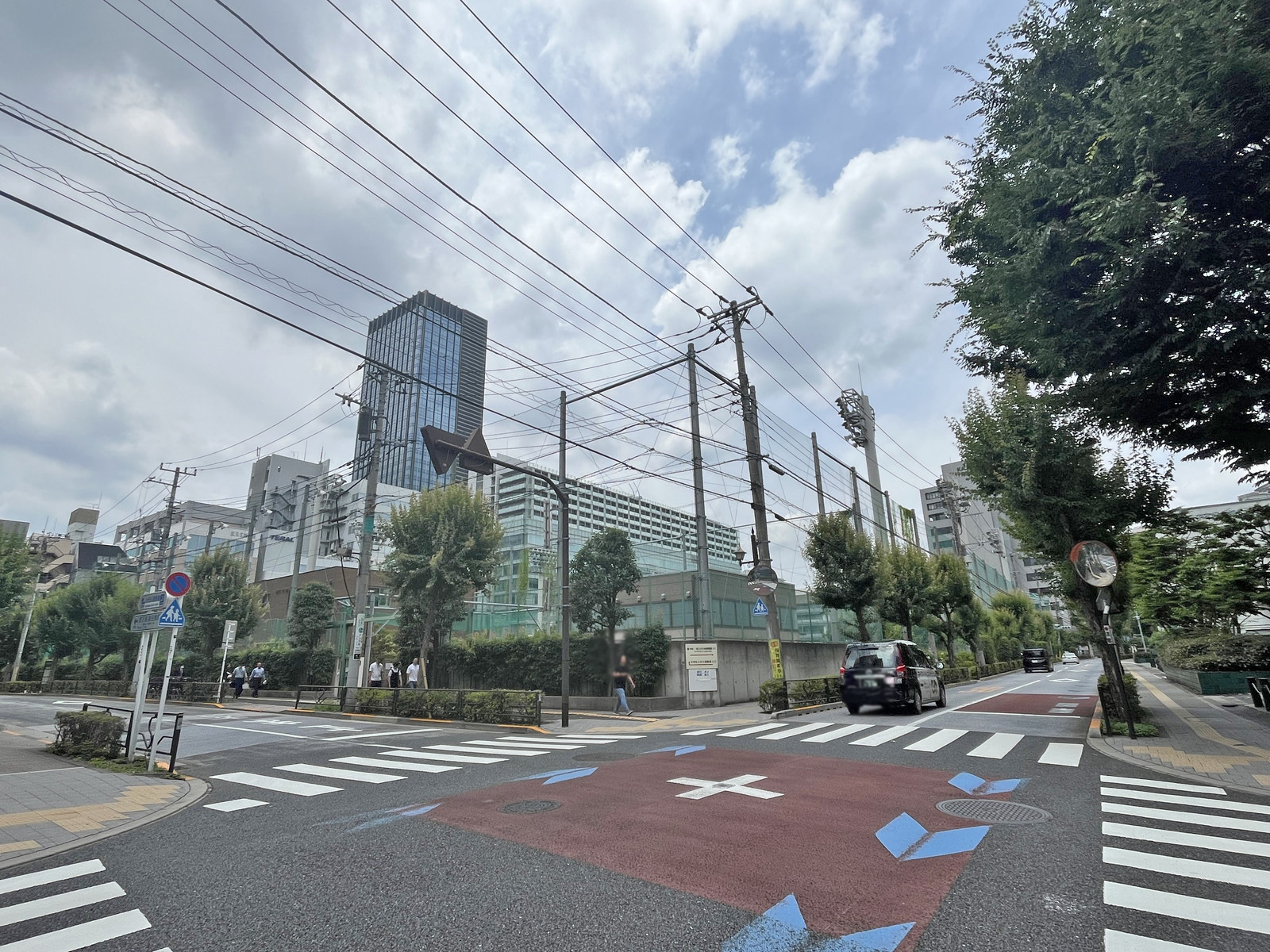 後楽国際ビルディング前面通り