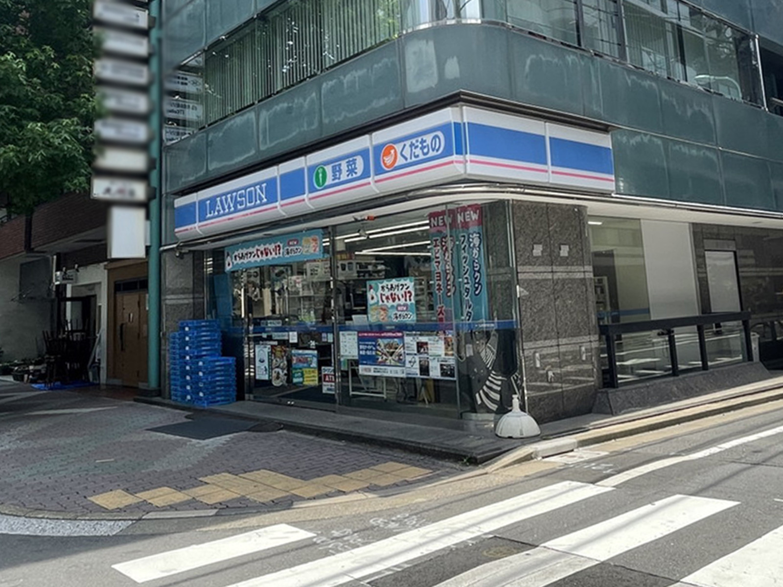 斜め向かいのローソン 日本橋箱崎町店