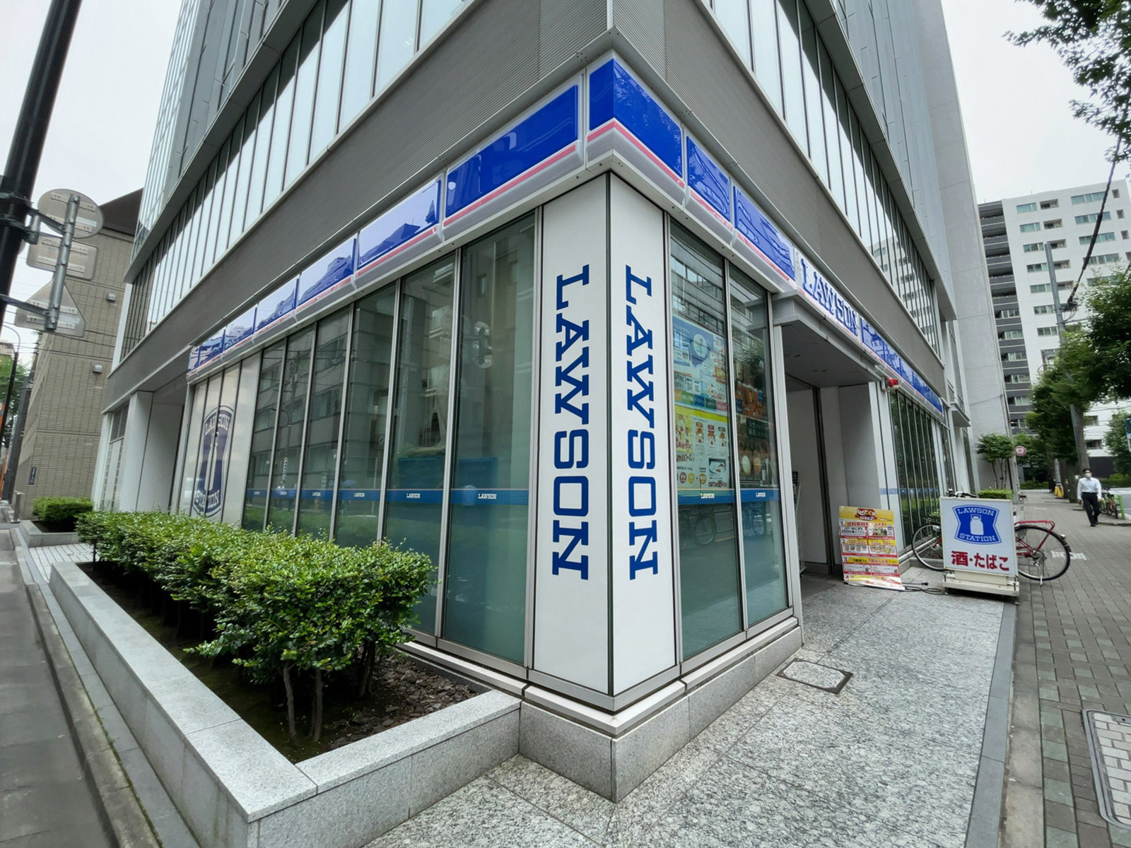 徒歩3分のローソン 日本橋蛎殻町一丁目店