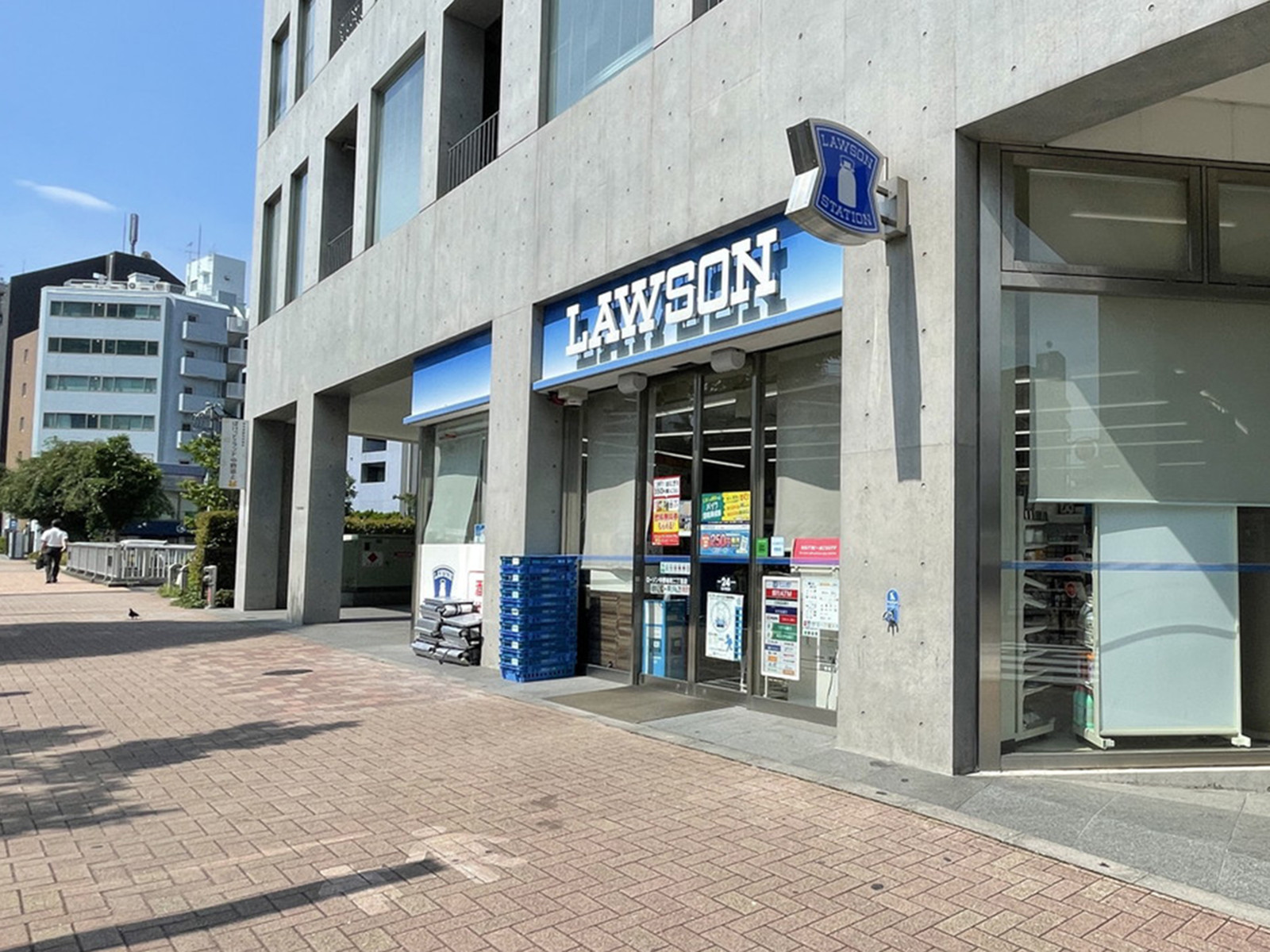 徒歩1分のローソン 中野本町2丁目店
