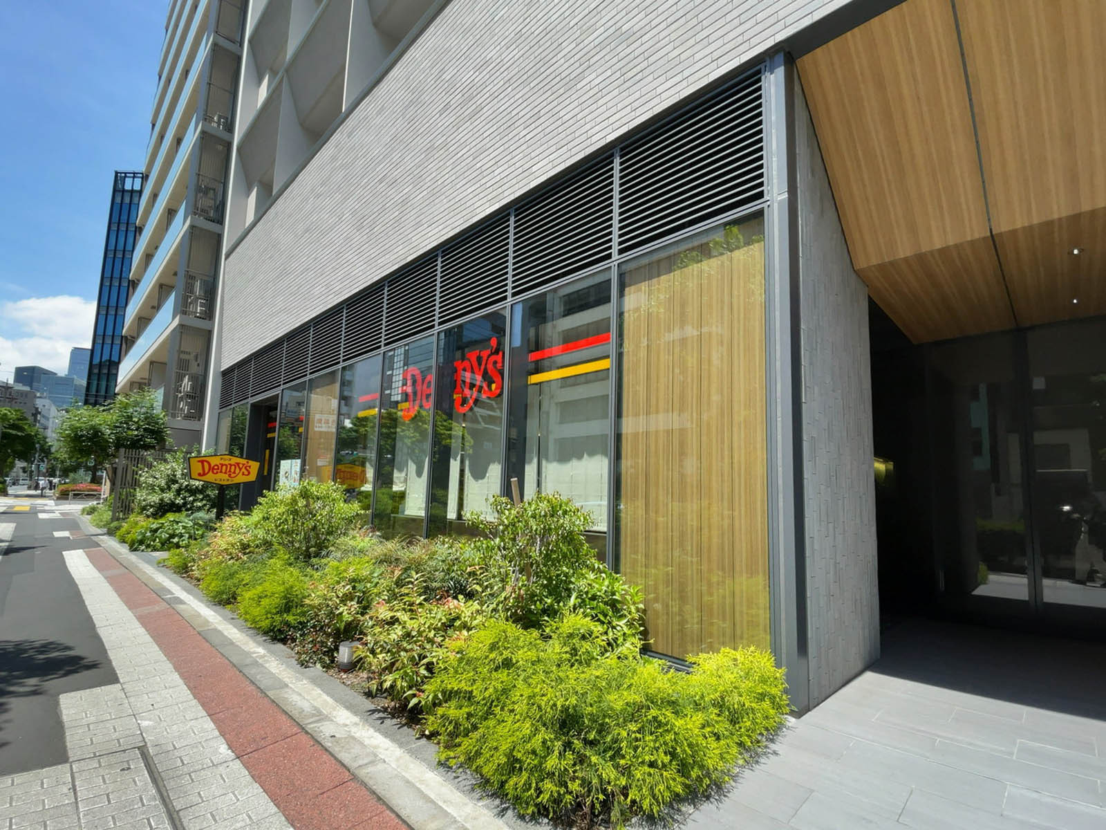 付近のデニーズ馬喰町店