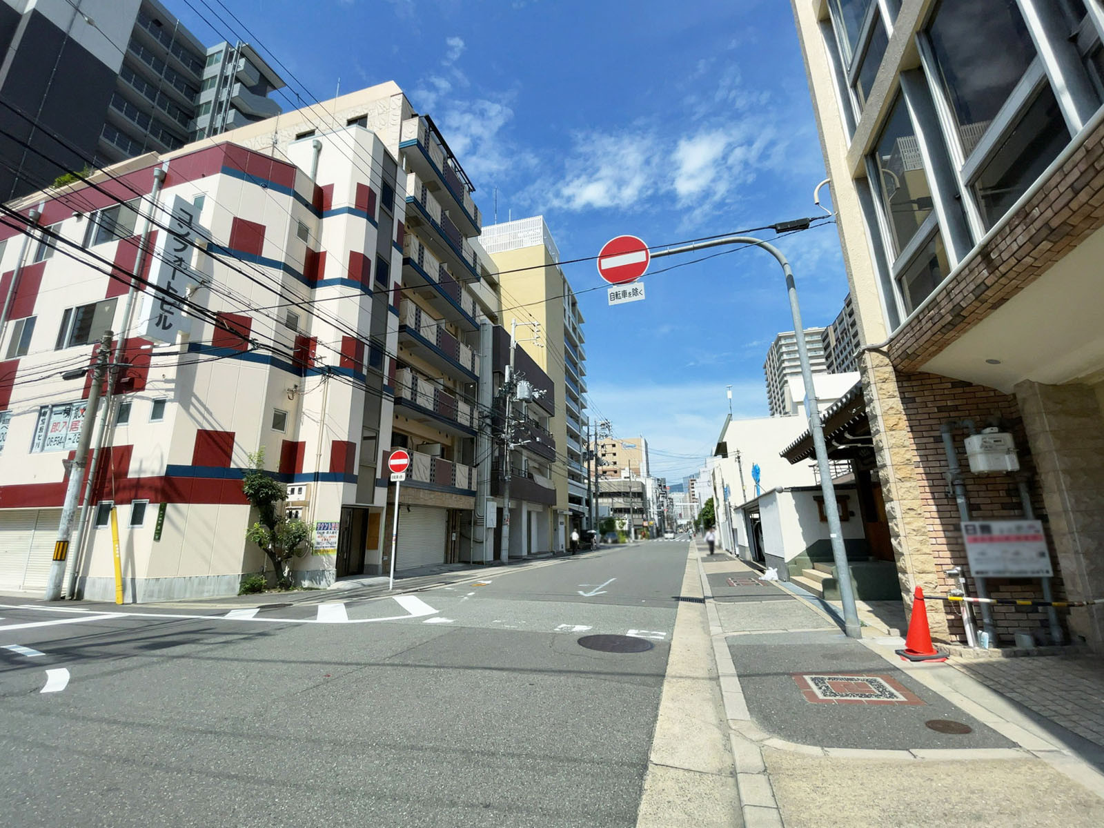 第二東寺町ビル前面の通り