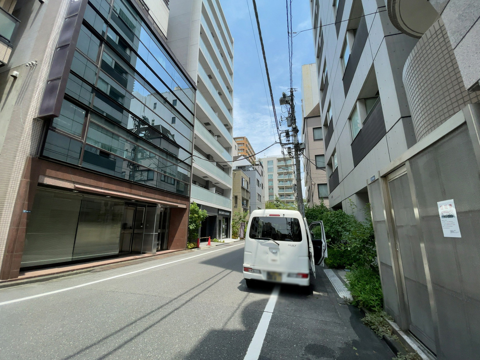 DJK人形町ビル前面の通り