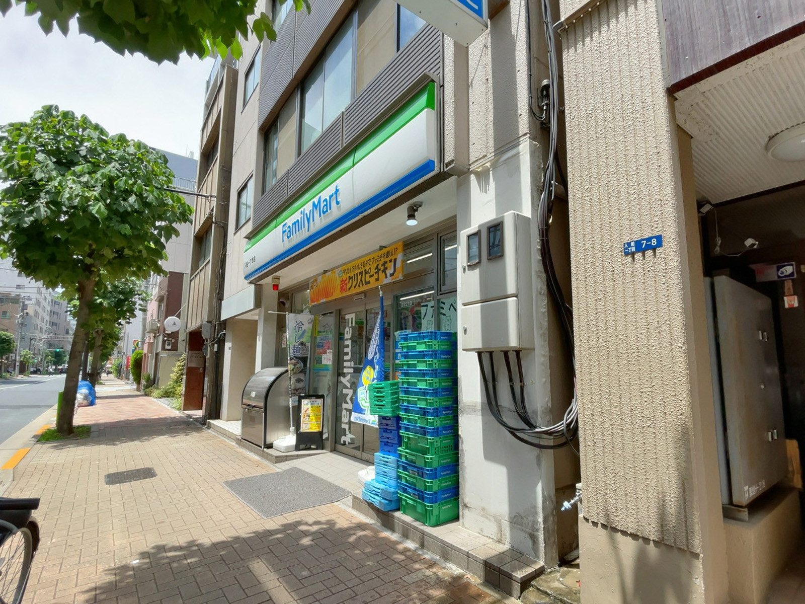至近のファミリーマート 入船一丁目店