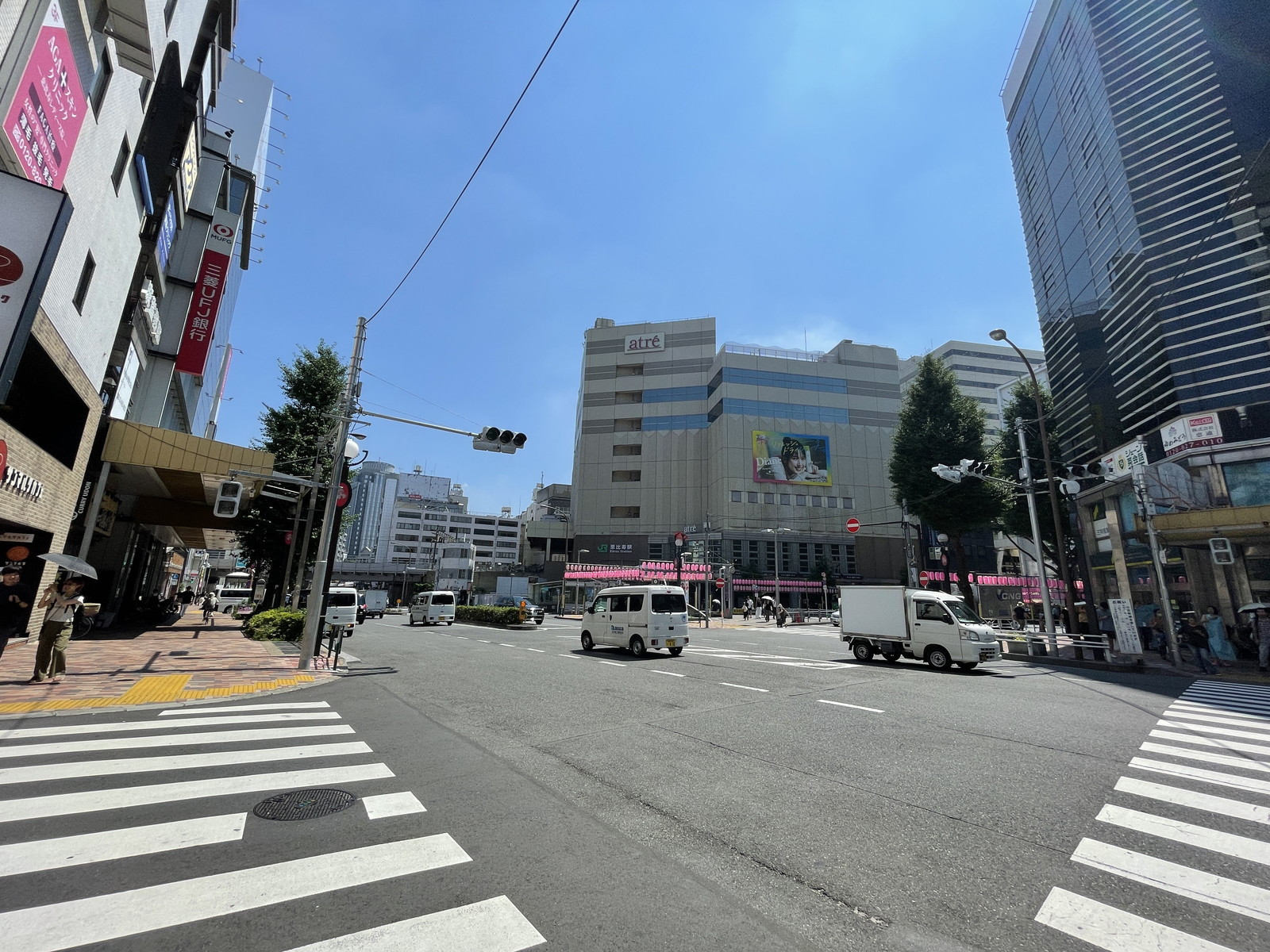 EBSビル前面の通り