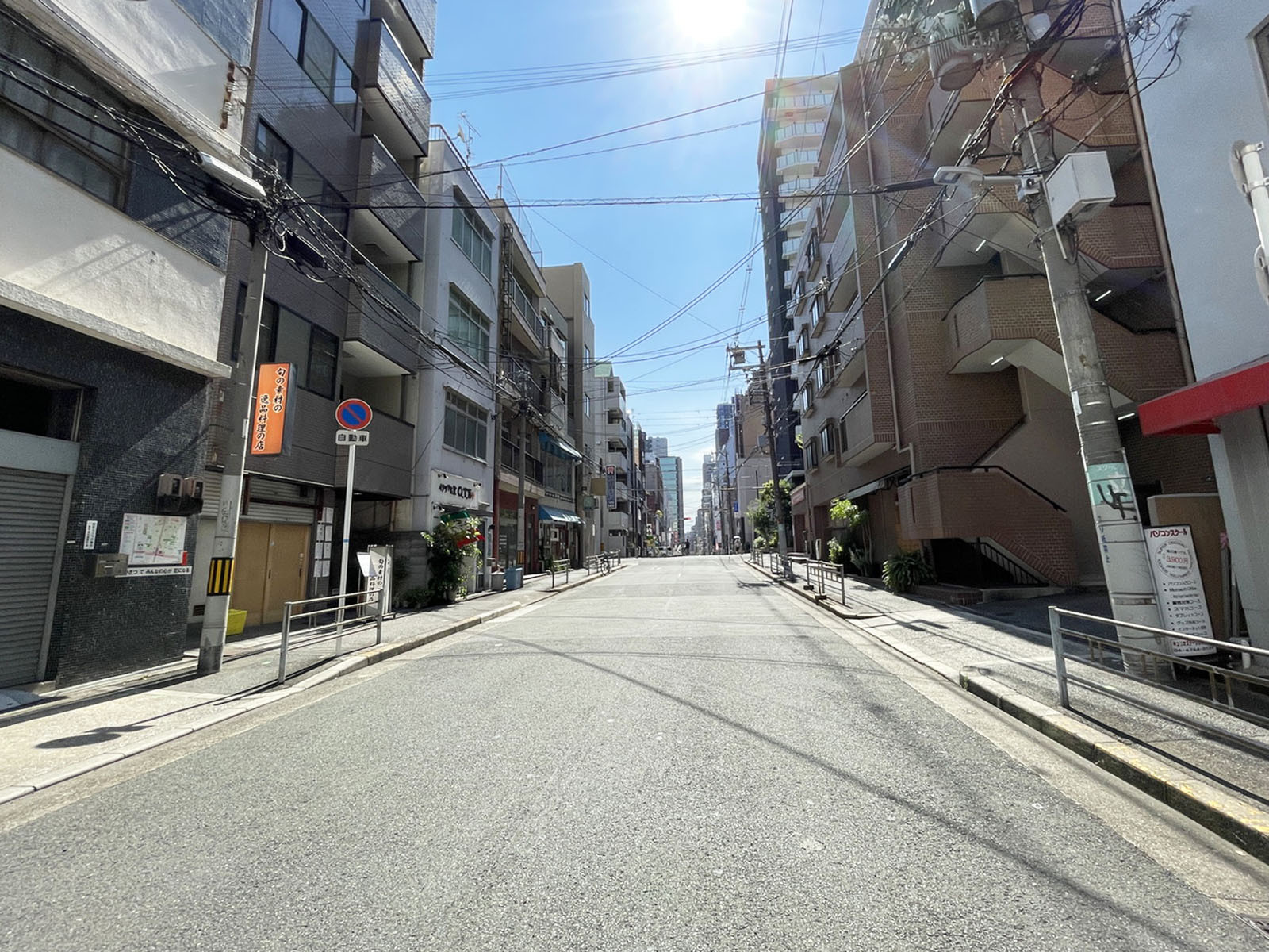 ケーエスビル前面の通り