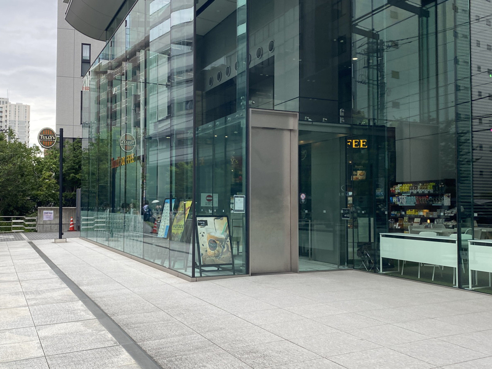 徒歩1分のタリーズコーヒー 恵比寿スバルビル店