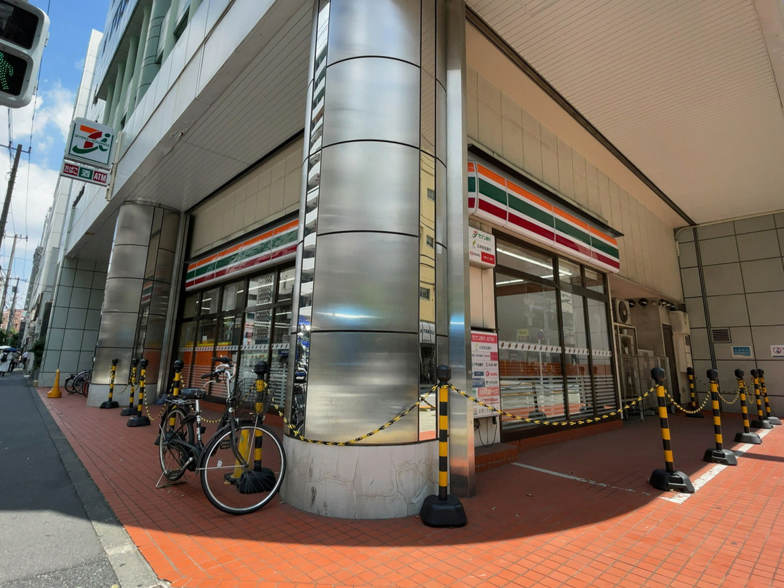 徒歩2分のセブンイレブン 台東北上野2丁目店